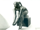 Bagnante seduta, gesso patinato, h. 120, 1980/90